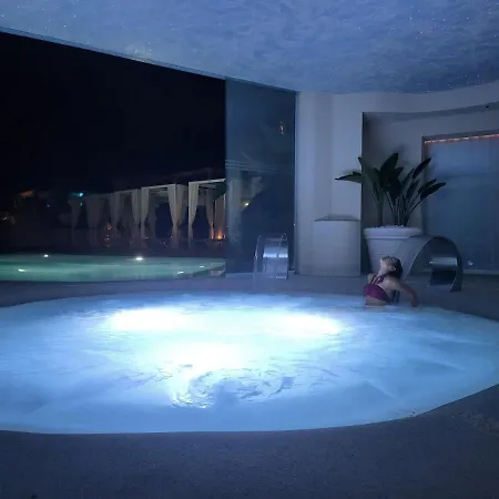 Oasi Blu Sardinia Hotell 5*