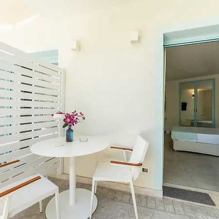 Oasi Blu Sardinia Hotell 5*