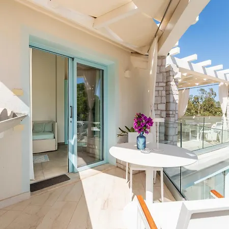 Oasi Blu Sardinia ホテル 5*